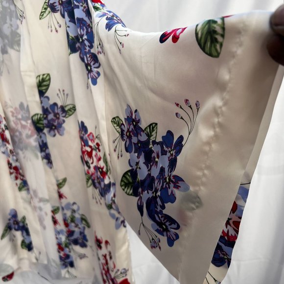 Violet & Claire Women's Floral Print Cream/Multi Open Front Kimono Shrug Size L - Picture 3 of 8